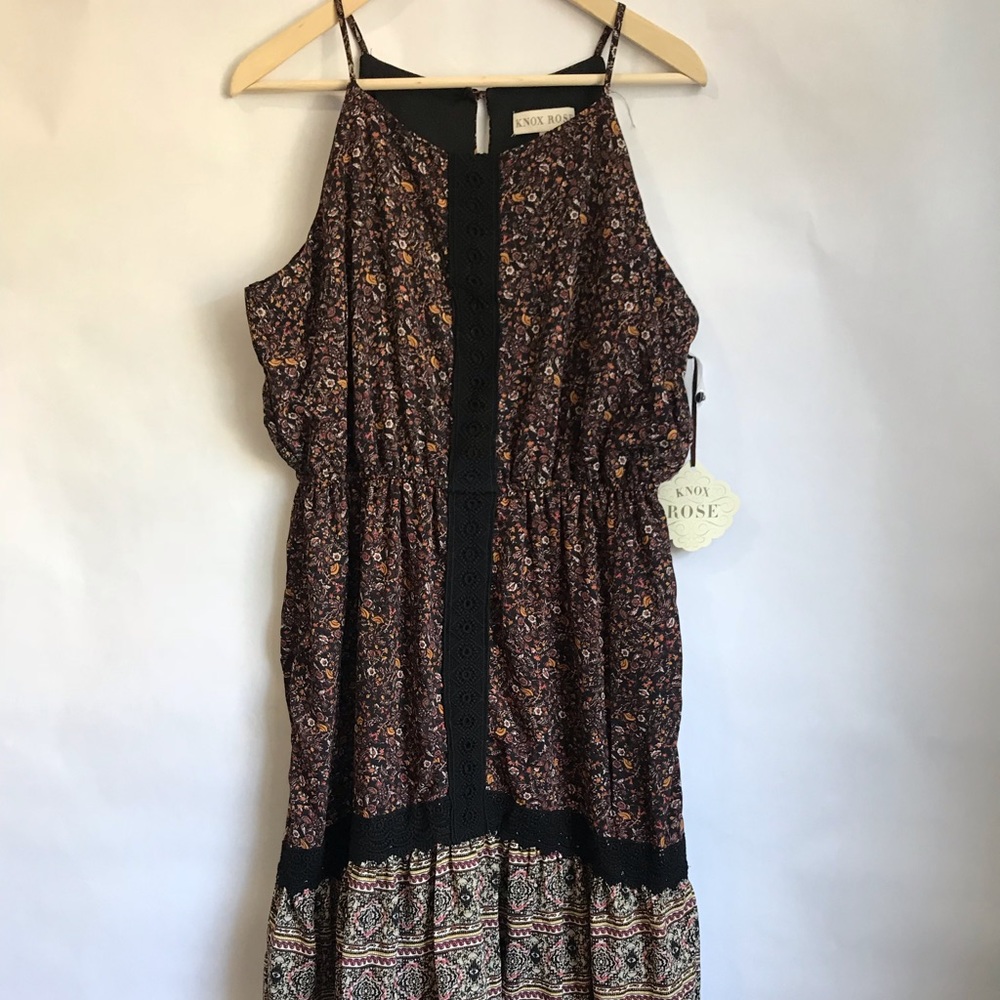 Knox Rose NWT Black Floral Ruffle Dress